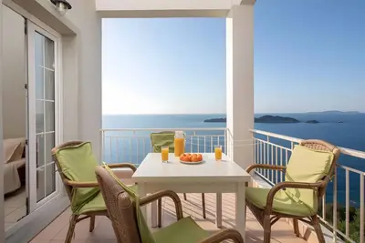 Image de Appartement \"2 chambres\" avec vue sur la mer, Wi-Fi et climatisation