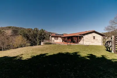 Image de Maison de vacances 'Turismo Rural No Gerês' avec vue sur la montagne, jardin privé et Wi-Fi