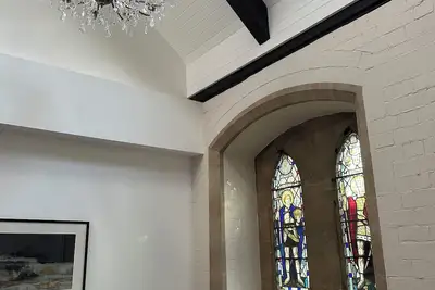 Image de The Nave a unique duplex apartment in a historic converted church near to beach.