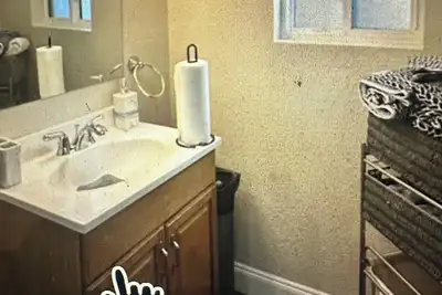 Image de Delightful Cottage in Trendy North Oakland Featuring WiFi and Air Conditioning