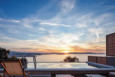 Image de Stunning Seaview & close to city