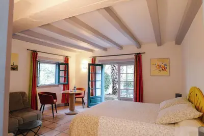Image de Domaine Xixtaberri : un paradis dans les collines basques. . .
