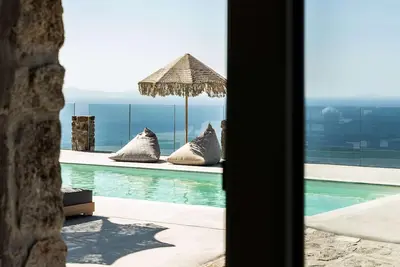 Image de Makani 3. Junior Suite with Pool View