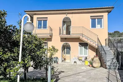 Image de Joli appartement pour 6 personnes avec Wifi, patio, vue panoramique et parking