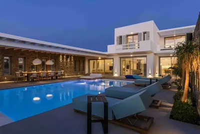 Image de Modern Chic and High Quality Villa With Designer Features