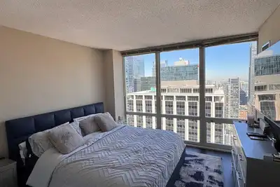 Image de Luxury High Rise Retreat in the Sky!