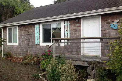 Image de 3bd/2ba, Walkable, Family/Dog Friendly, Deck, Bbq, Wifi in Quaint Rockaway Beach