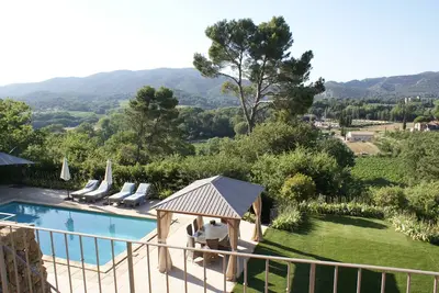 Image de Villa unique Ă 2 min de Lourmarin!