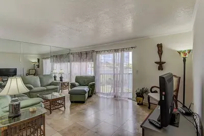 Image de Bay Oaks B-22