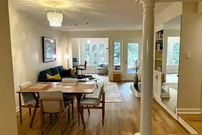 Image de Garden-View Oasis in Downtown Raleigh