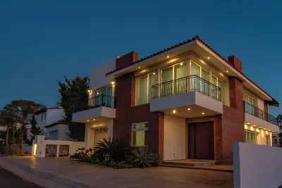 Coastal Paradise in Bajamar – Golf, Luxury, and Comfort