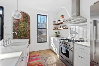 Image de Stylish 2 bedroom\/2. 5 bath duplex in Brooklyn