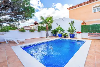 Image de Maison de vacances 'Isabelle' avec piscine privée, Wi-Fi et climatisation