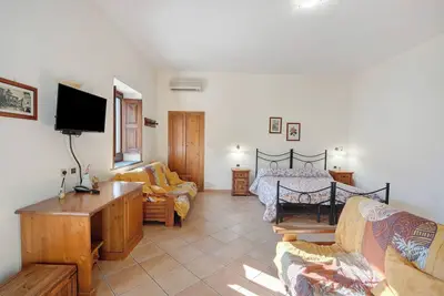 Chambre 'Capri Con Vista Monti E Cortile' avec Terrasse partagée, Jardin partagé et Wi-Fi