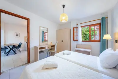 Image de Appartement \"supérieur de type B\" avec terrasse partagée, Wi-Fi et climatisation