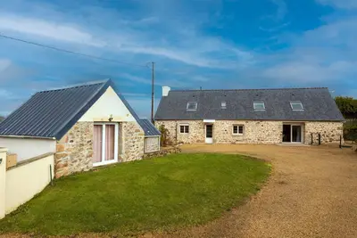 Image de Maison de vacances 'Maison 5 Pers 1, 2km De La Plage' avec terrasse privée, jardin privé et Wi-Fi