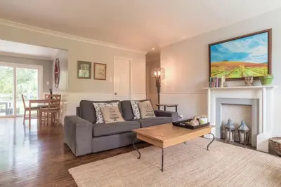 Image de Charming and Centrally Located Sonoma  2-Bdrm house with WiFi and Ac in Kenwood
