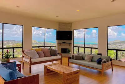 Image de Panoramic Ocean & Mountain Views -