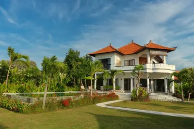 Image de Private 3 bedroom villa direct on the beach in North Bali, Lovina area