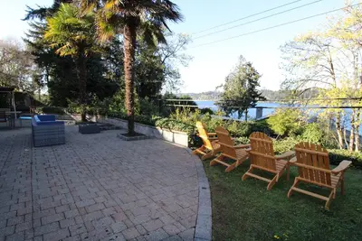 Image de 3b3b Luxury 180 degree Lake View N Mercer Island Home