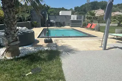 Image de Villa avec piscine privée au calme à 10 min d’Avignon
