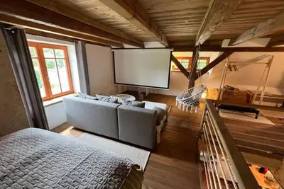 Image de Merveilleuse maison de vacances privée avec Wifi, Tv, terrasse, animaux admis et parking