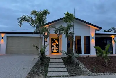 Image de Palm Cove 2 bedroom new built with large heated spa