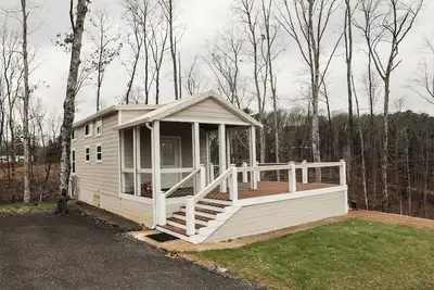 Image de The Salt Shack (\"In The Pines\" at Ky Lake) | 121 Pine Grove Lane, Dover, Tn 37058
