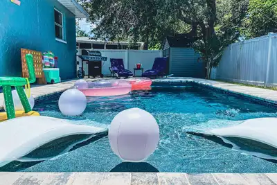 Zen Pool | 5Min to Beach | King Bds | Bbq | W/D