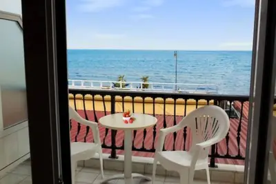 Star Beach Resort - Triple Seaview Escape