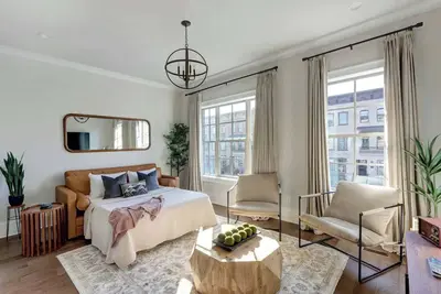 Image de Harbor Breeze, Luxurious | Modern | Steps to River