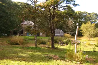 Image de Cozy 3br Cottage with Lambert's Cove Beach access