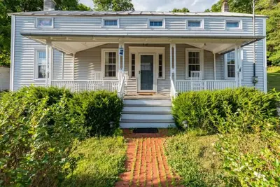 Image de Charming 3-bedroom farmhouse in Hollowville with hot tub