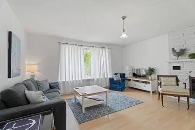 Image de 2-Bedroom Home Port Carling, Muskoka – Great for Work or Extra Cottage Guests!