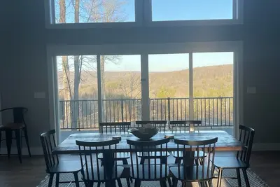 Image de Dam View Vista-Exceptional Lake View-5 Br-King Beds, Dam View Vista-Lake View-King Beds With Luxury