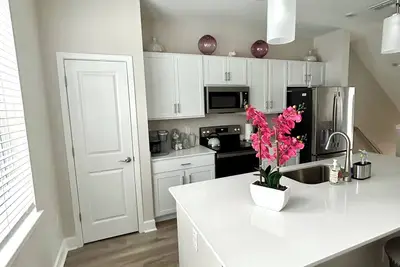 Image de Luxury Living: Midtown Tampa Haven