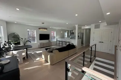 Image de New Luxury 3 Bed 3 Bath Condo - East Boston Just 0. 5 Miles to Airport T Station