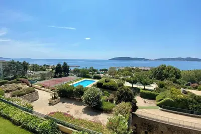 Image de Superbe appartement vue mer et piscine, à 5 minutes des plages du Mourillon