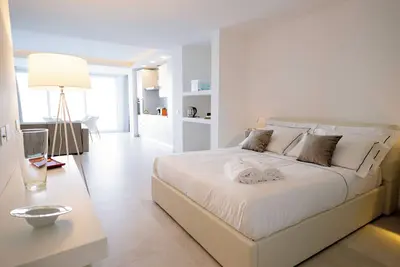 Image de [Calammare Apartment N°6 Blu] - Seaview - Molfetta - Private Beach & Gym