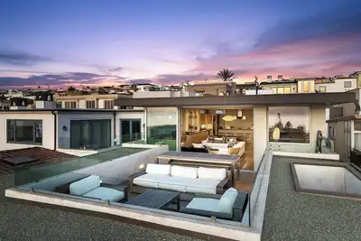 Image de Spacious 4-bedroom home in Manhattan Beach with Ocean Views