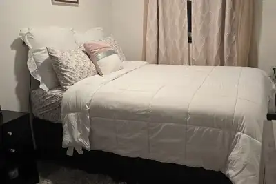 Image de Cozy room in peaceful North Bergen near Nyc 15minutes via Ferrys.