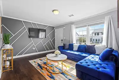 Image de Near Downtown Atlanta 3-bedroom modern house near Golf Course. Sleeps 6.