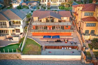 Image de Oceanfront Getaway | Ocean Views, Fire Pit, Bbq, Beach Access