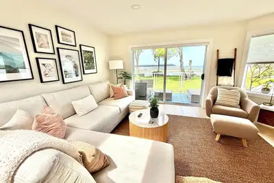 Image de Oceanfront, All New Reno, 2 King Bedrooms, 2 Bath, Pool&Hot tub, Ac