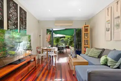 Image de Spacious 2-Bed Townhouse with Garage & Patio
