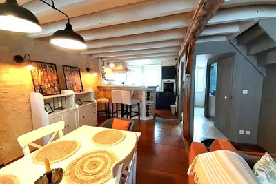 Duplex-Chtx centre-2chb- 6pers- terrasse-wifi-clim