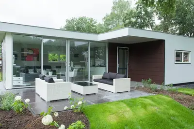 Image de Magnifique maison de vacances privée pour 6 personnes avec Wifi, piscine, Tv, terrasse et parking