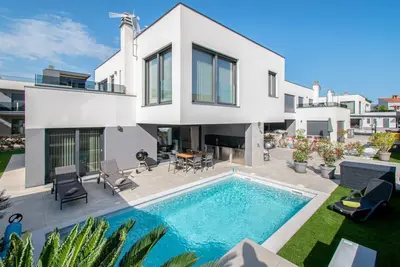 Image de Maison de vacances Medulin pour 1 - 8 personnes avec 4 chambres à coucher - Maison de vacances