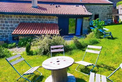 Image de Gîte Ma Boutique Hôtel dans La Bâtisse aux Lanternes 15 couchages avec jardin
