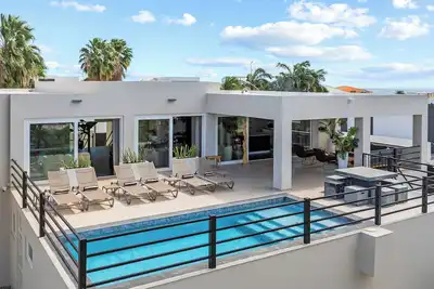 Image de Villa Endless Ocean: 5-bedroom villa in enchanting Vista Royal with WiFi, Ac